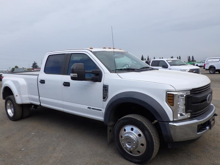 2019-ford-f450-image-2