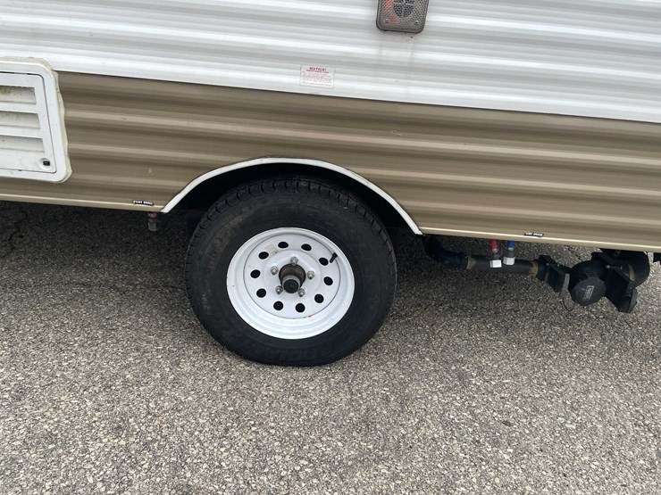 #1976-•-2012-coachman-camper-(no-title)-image-9