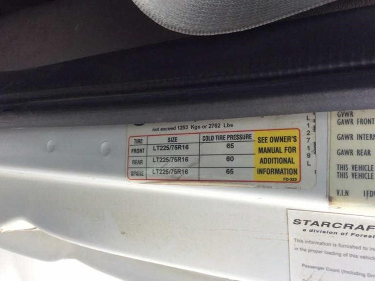 2007-ford-e350-image-17