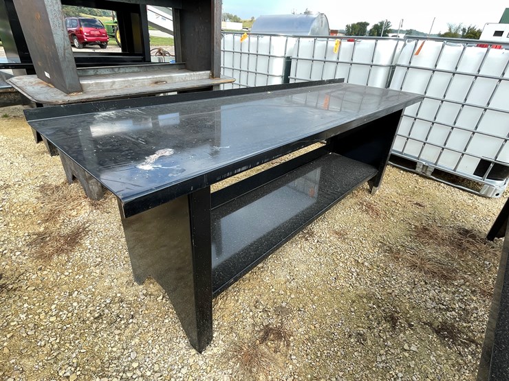 #3001-•-metal-work-bench-image-3