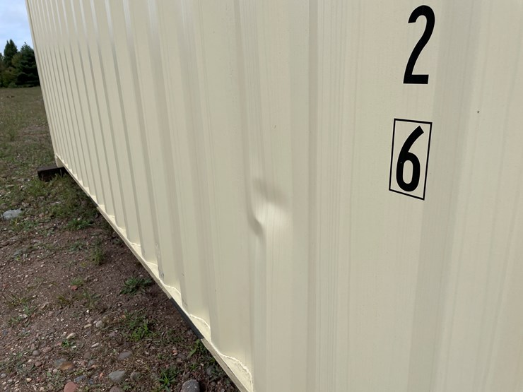 #8110-•-20'-standard-height-shipping-container-image-5