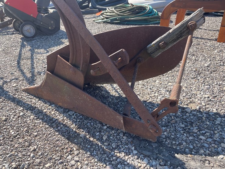 #6633-•-vintage-plow-image-12