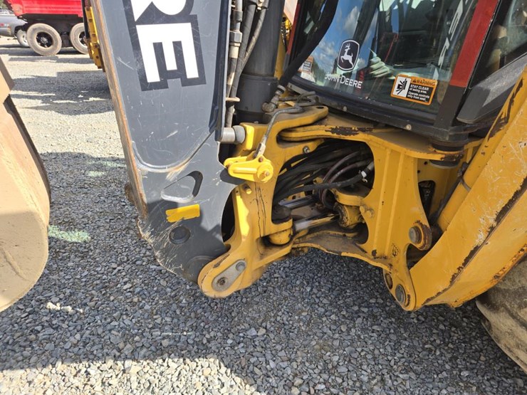 2015-deere-310sl-hl-image-41