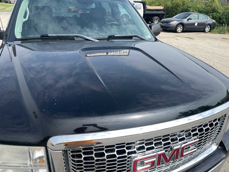 #1966-•-2011-gmc-sierra-(has-wi-title)-(of)-image-15
