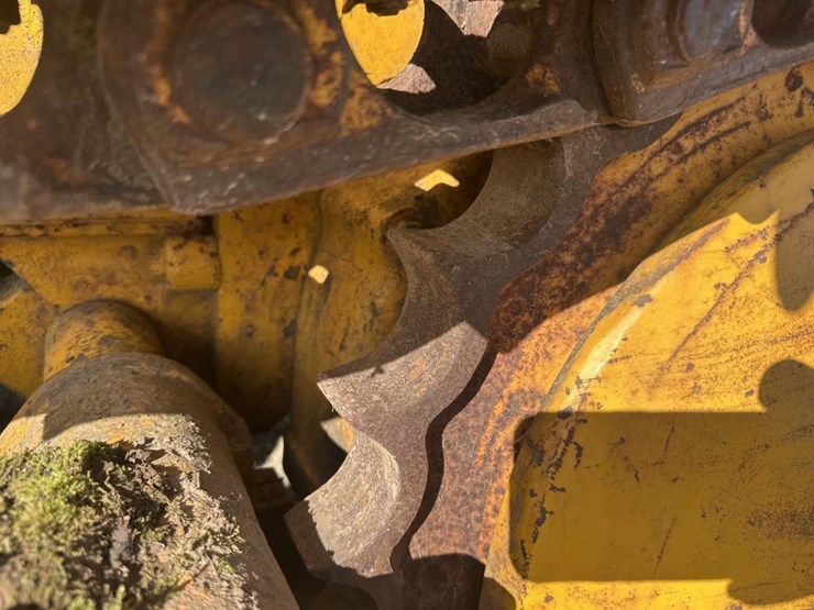 john-deere-300-image-46