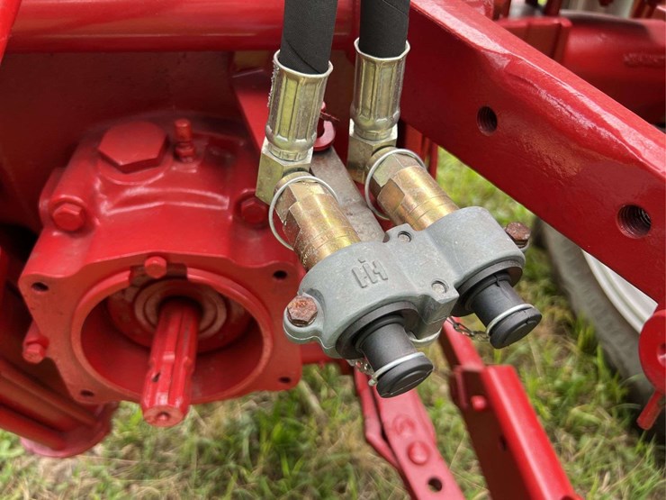 farmall-560-diesel-image-49