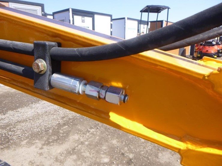 2025-vicsec-vc13-hydraulic-excavator-image-13