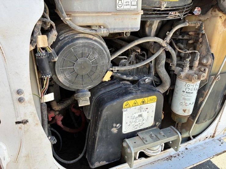 2022-bobcat-t62-image-10