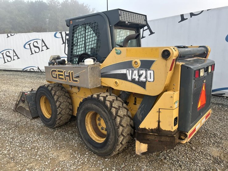 2019-gehl-v420-image-3