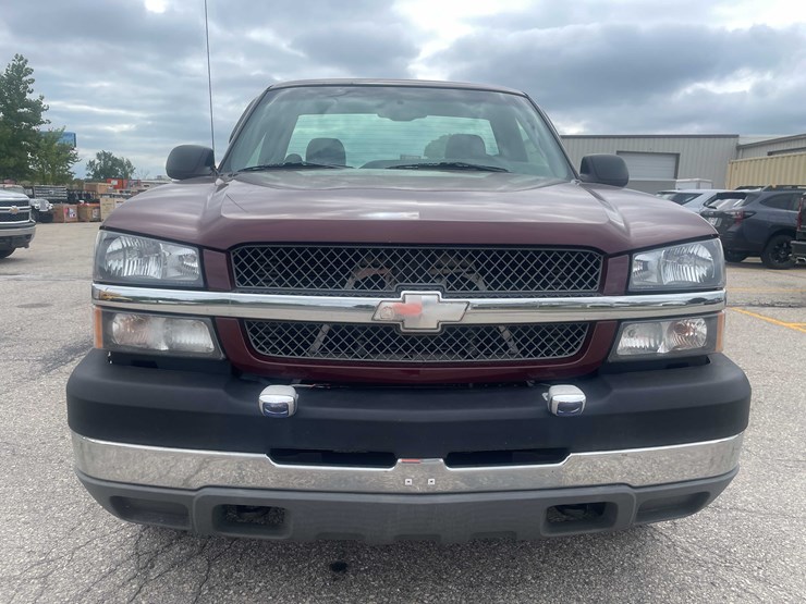 2003-chevrolet-silverado-2500-image-2