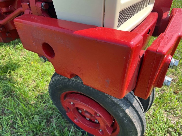 farmall-340-image-15