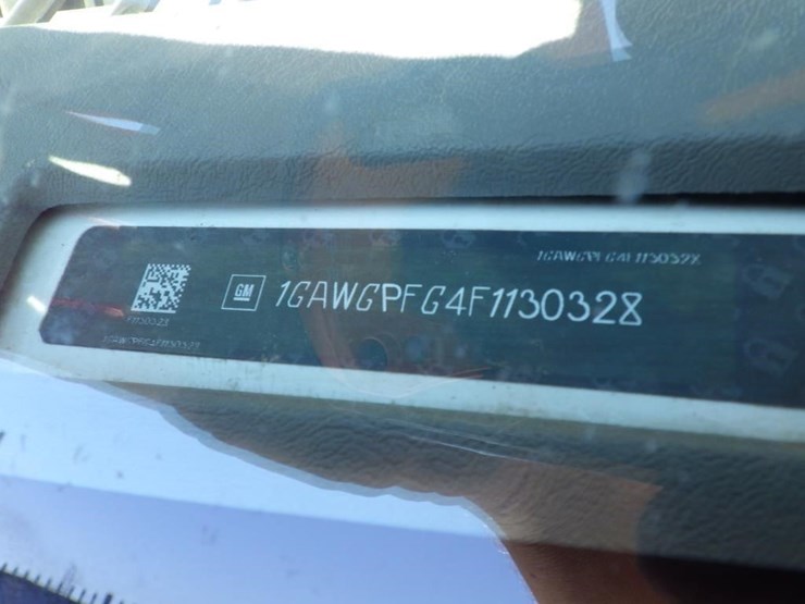 2015-chevrolet-express-2500-image-14