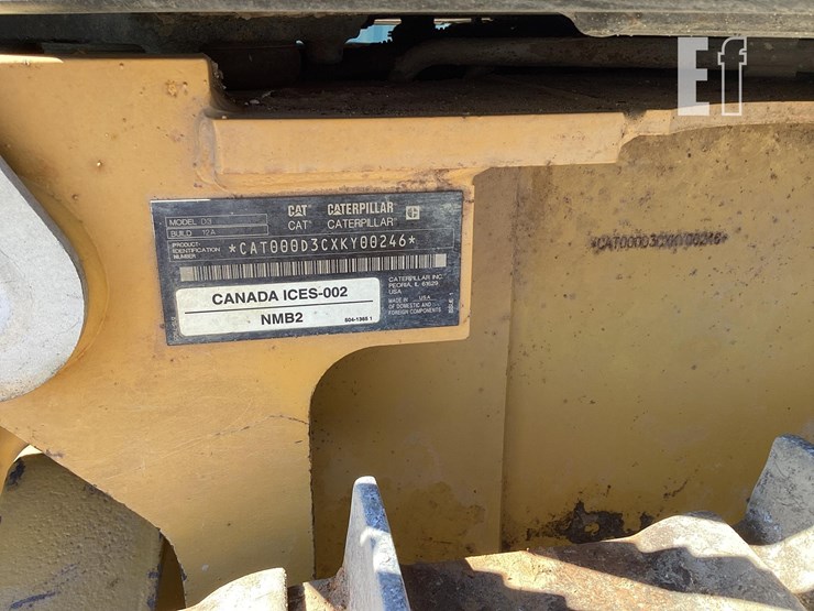 2020-caterpillar-d3-lgp-image-21