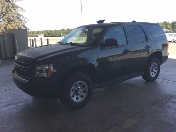 2014-chevrolet-tahoe-image-2