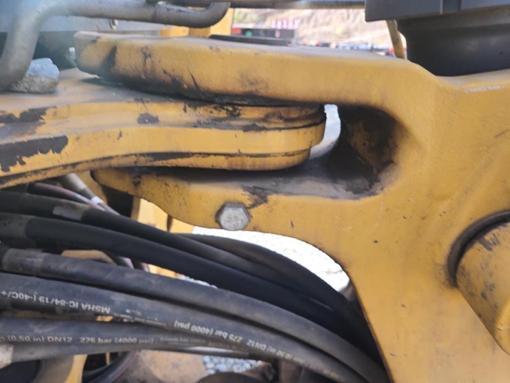 2015-deere-310sl-hl-image-48