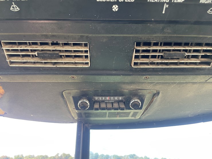 john-deere-4230-image-41