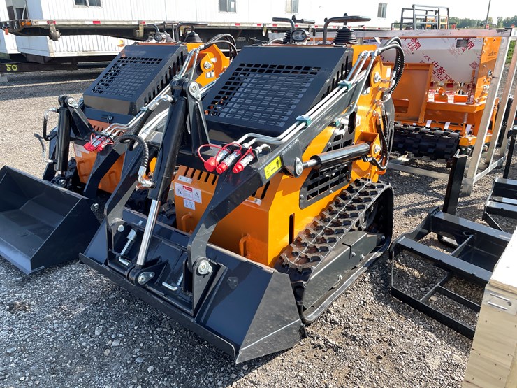 #1043-•-2025-landhonor-ldh-ht380-mini-tracked-skidsteer-image-1