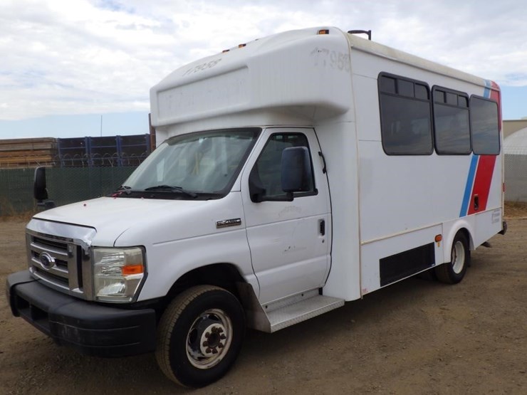 2017-ford-450-image-1