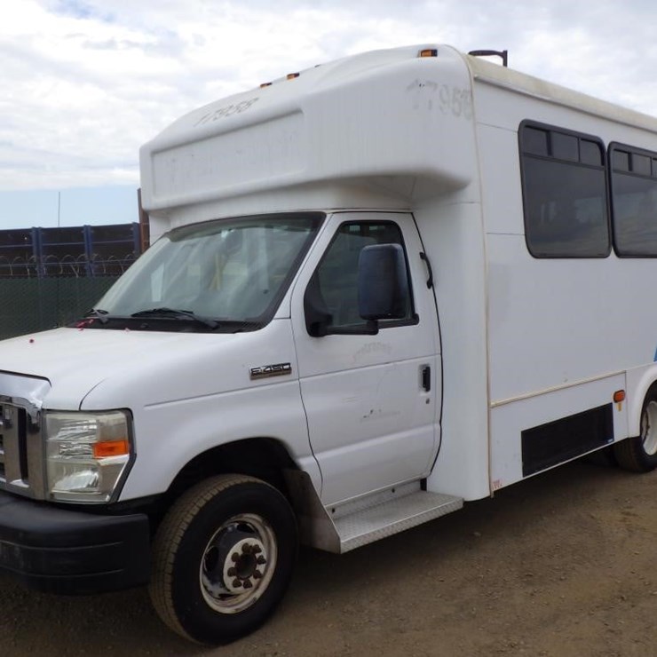 2017 FORD 450