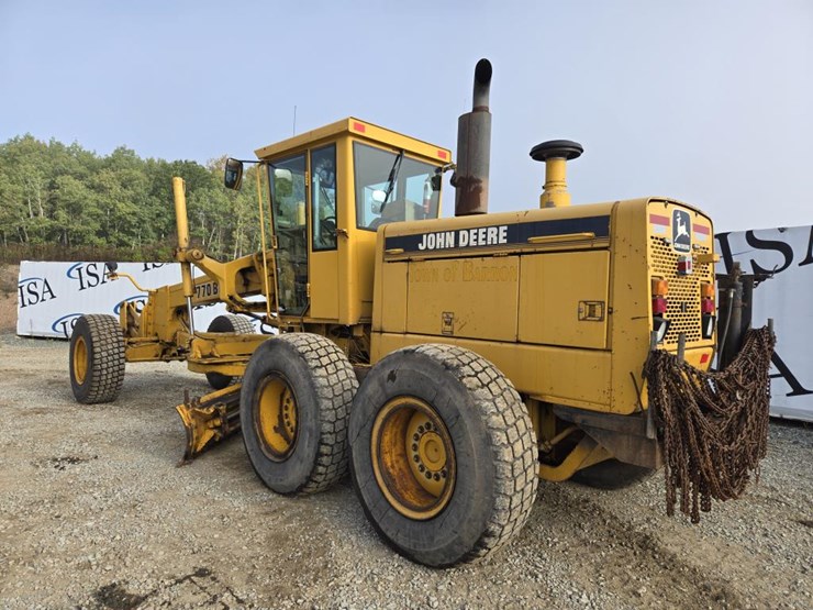 deere-770bh-image-3