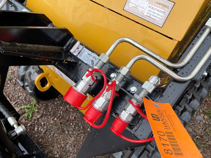 #8170-•-agt-compact-track-loader-image-8