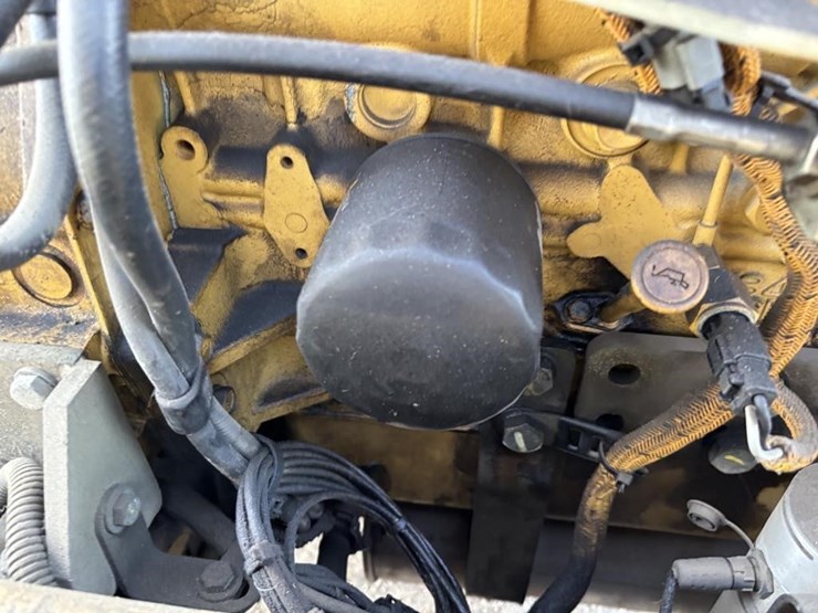 caterpillar-cb34-image-38