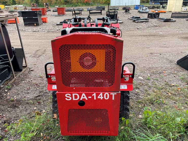 #8169-•-agt-crawler-loader-image-5