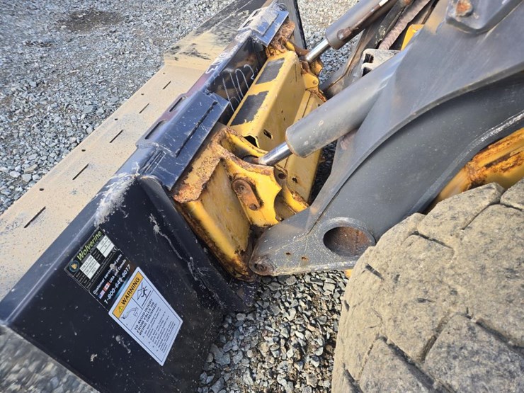 deere-324g-image-14