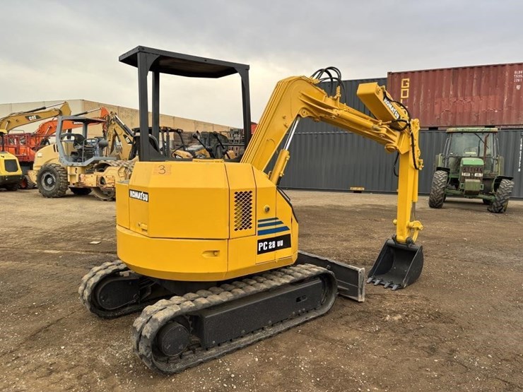 komatsu-pc28uu-image-3