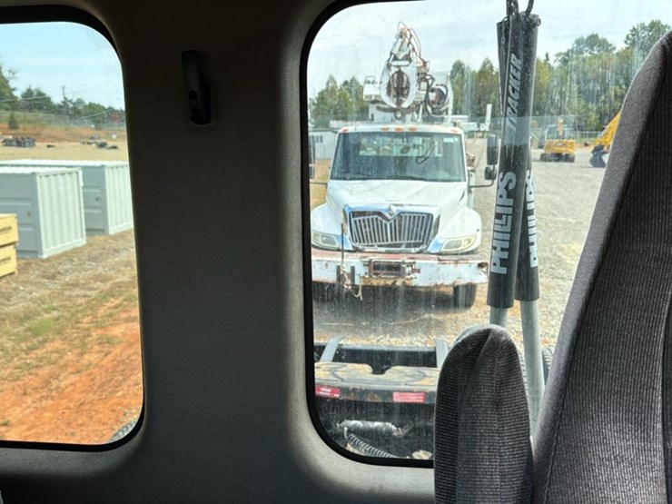 #1959-•-2015-freightliner-day-cab-semi-truck-image-63