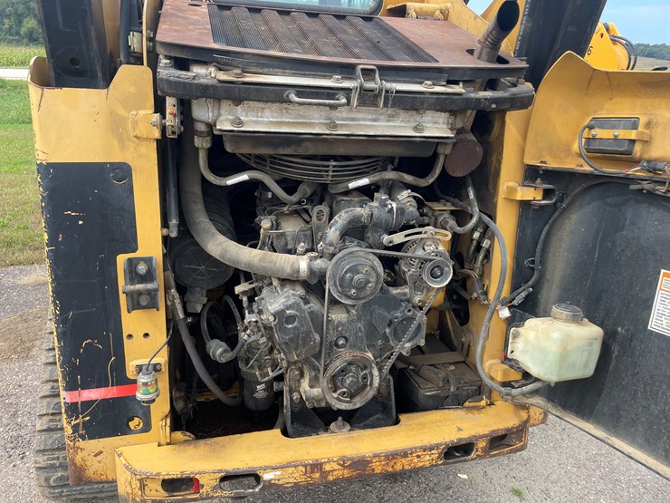 2002-caterpillar-257-image-7