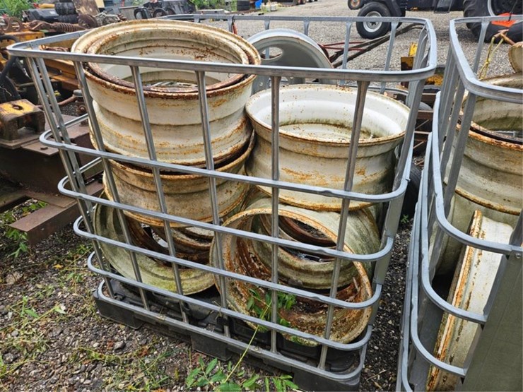 #2059-•-crate-of-truck-rims-image-4