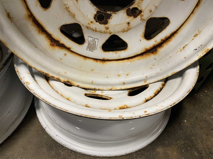 #5526-•-(4)-6-lug-trailer-wheels-(cw)-image-6