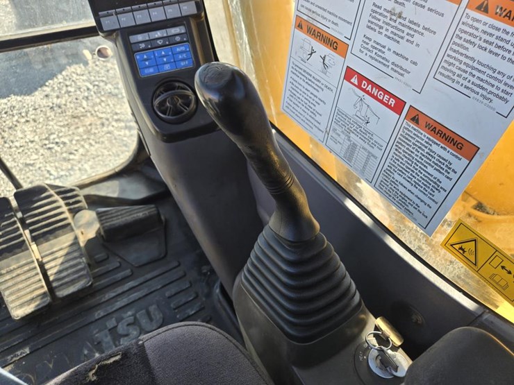 komatsu-pc210-lc-10-image-55
