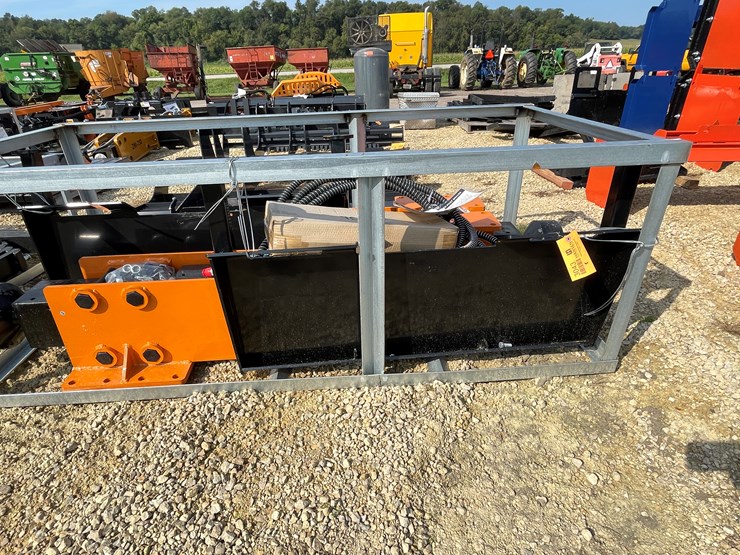 #3043-•-wolverine-skid-steer-post-driver-image-6