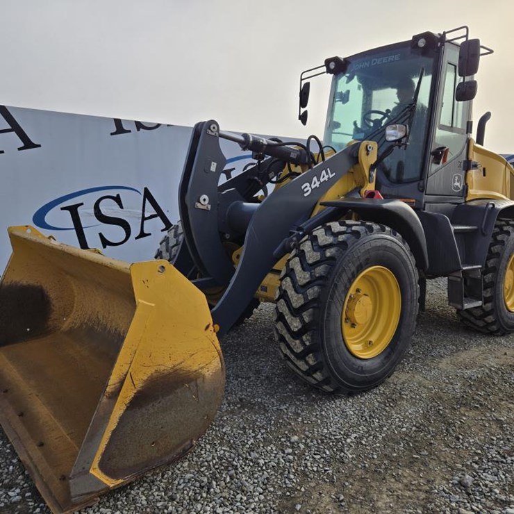 2019 DEERE 344L