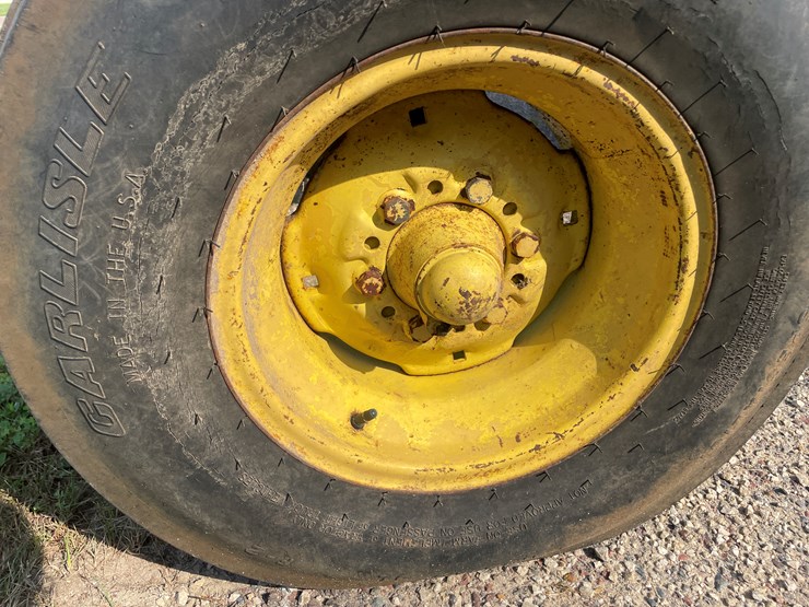 john-deere-4230-image-17