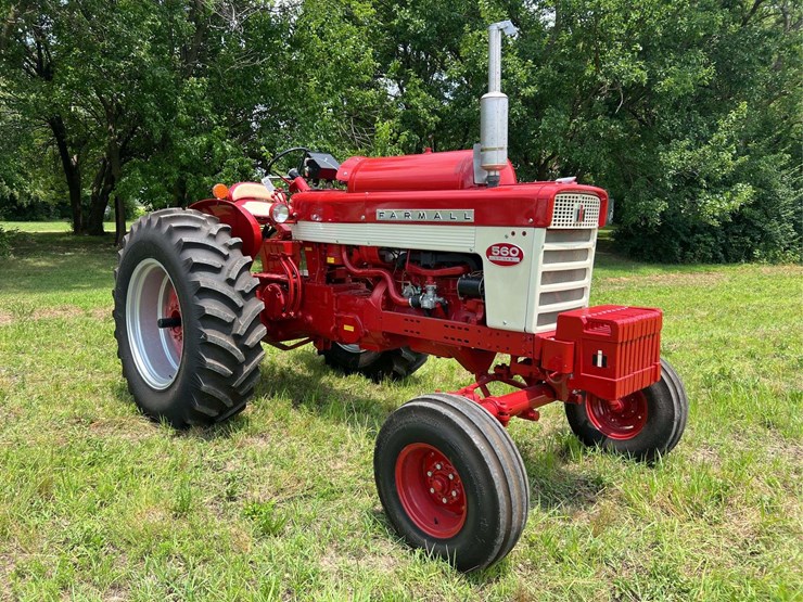 farmall-560-lp-image-7