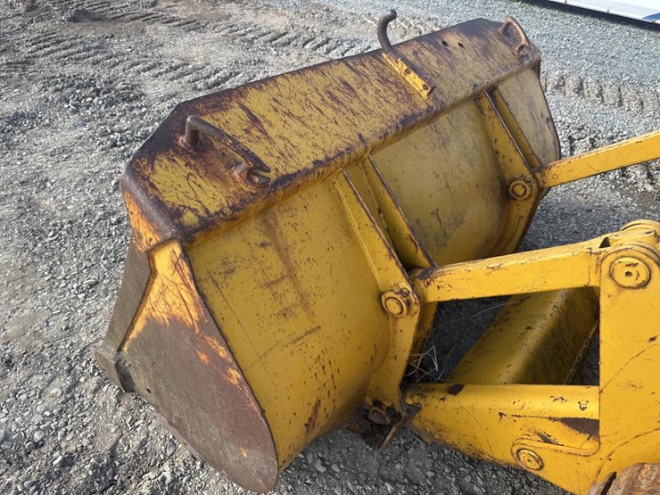 john-deere-300-image-23
