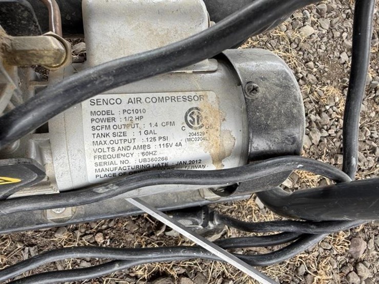 senco-air-compressor-&-senco-stapler-image-9