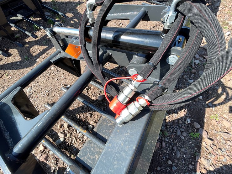 #8243-•-wolverine-compact-tractor-manure-fork-grapple-image-11