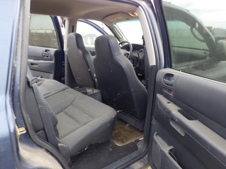 2002-dodge-durango-image-8