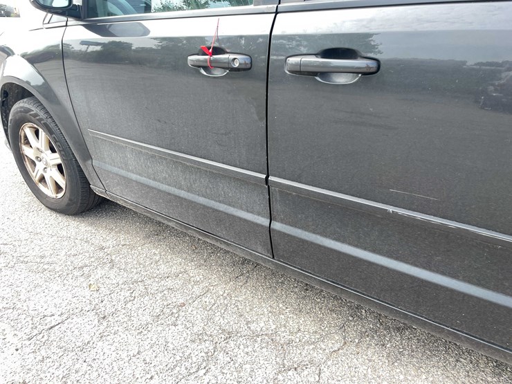 2012-dodge-caravan-image-34