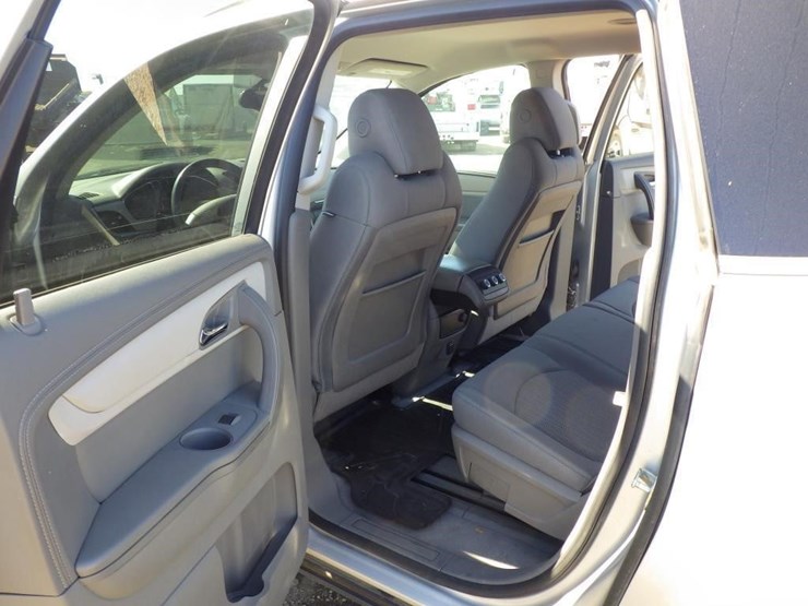 2014-chevrolet-traverse-image-7