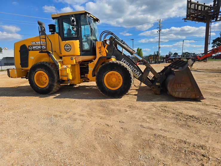 2019-hyundai-hl955tm-image-31