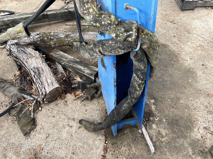 new-holland-92lb-image-24