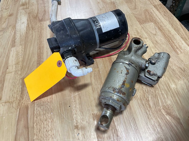 #5517-•-12v-pump-and-hydraulic-jack-(cw)-image-3