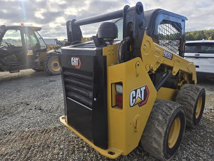 caterpillar-242d3-image-15