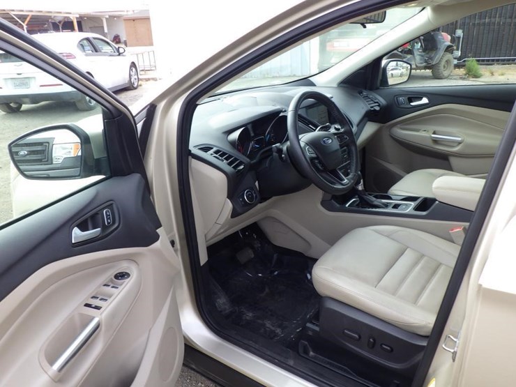 2017-ford-escape-image-5