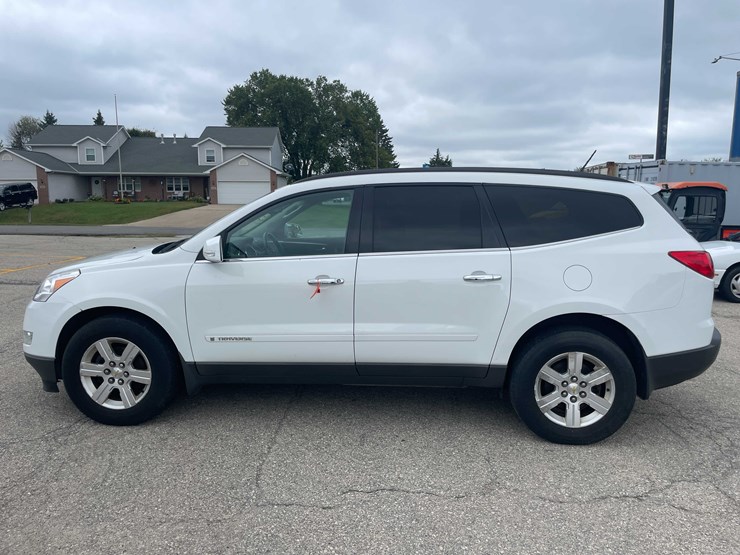 2009-chevrolet-traverse-image-8
